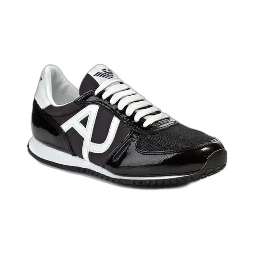 Logo Details Casual Sneakers