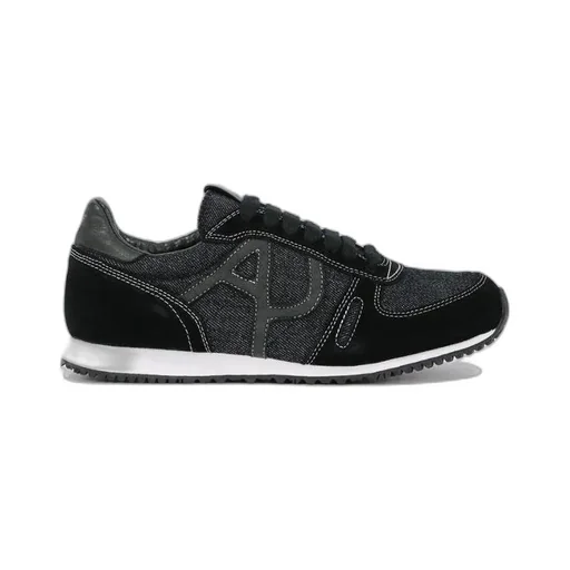 Logo Details Casual Sneakers