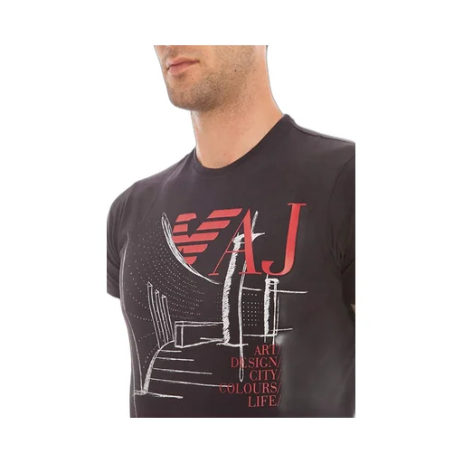 Logo Details T-Shirt