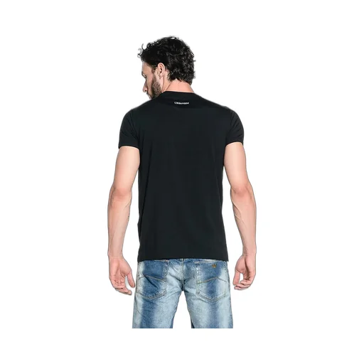 Logo Details T-Shirt