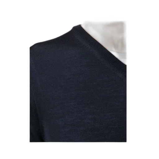 V-Neck Jumper