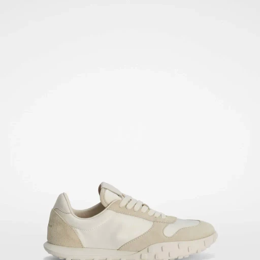 Moon Sneaker