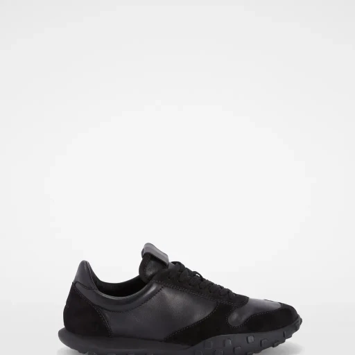Moon Sneaker