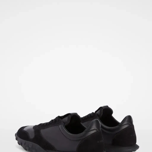 Moon Sneaker