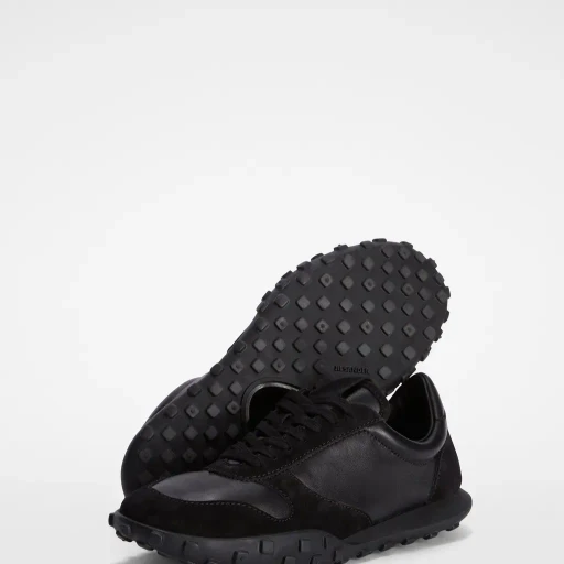 Moon Sneaker