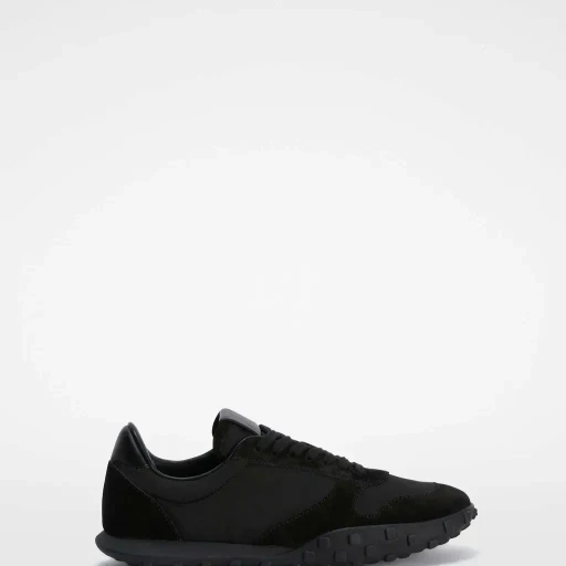 Moon Sneaker