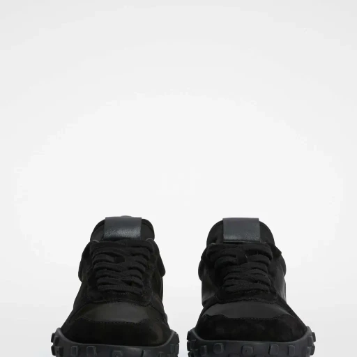 Moon Sneaker