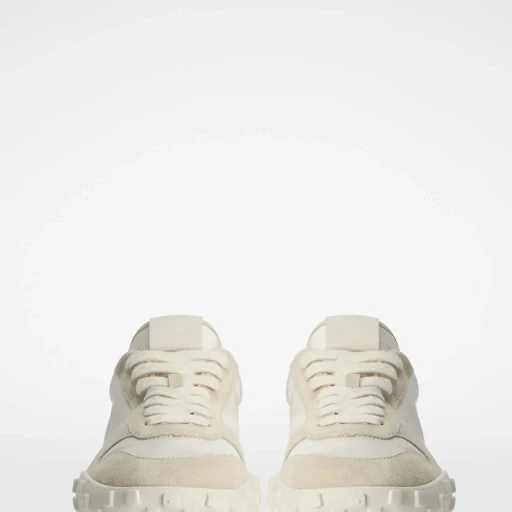 Moon Sneaker