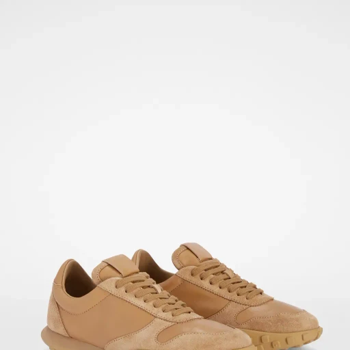 Moon Sneaker