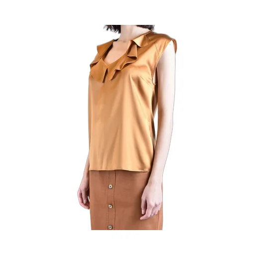 Sleeveless Blouse