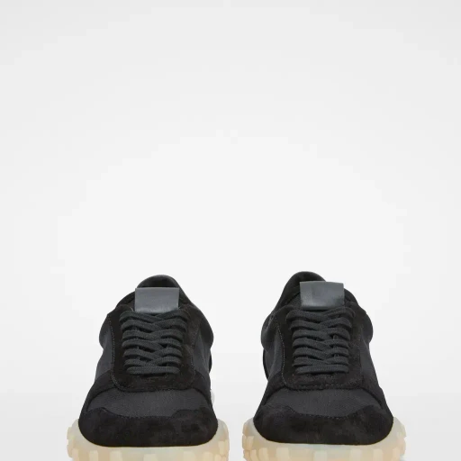 Moon Sneaker