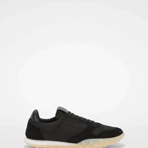 Moon Sneaker