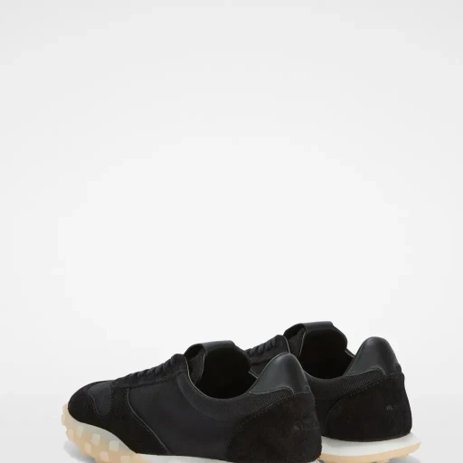 Moon Sneaker