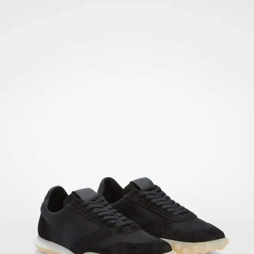 Moon Sneaker