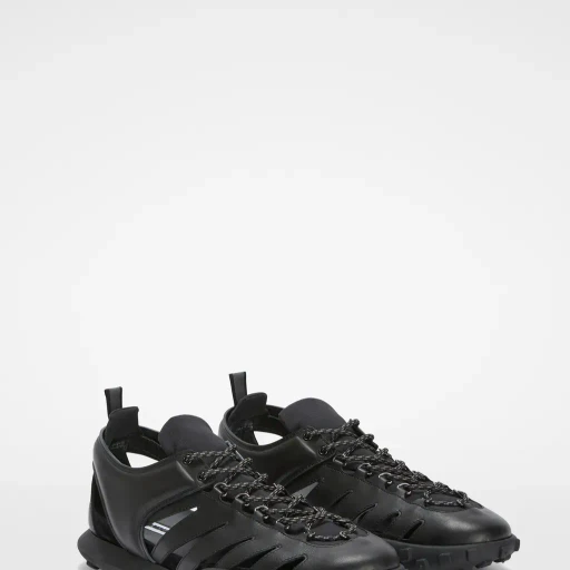 Moon Sneaker