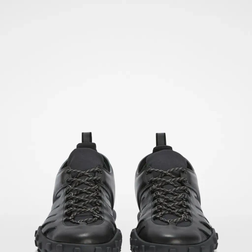 Moon Sneaker