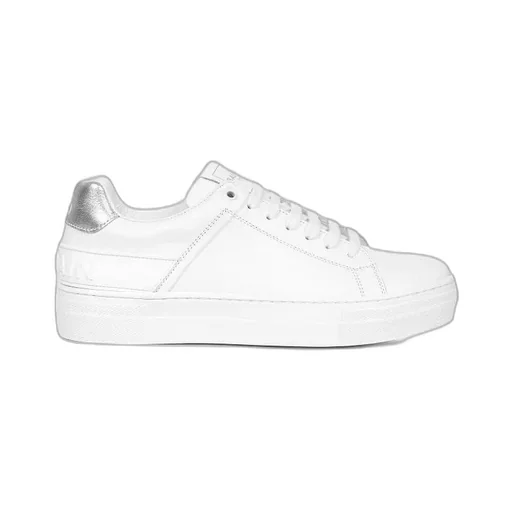 Round Head Low-Cut Casual Sneakers