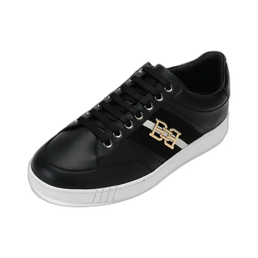 Logo-Plaque Low-Top Sneakers