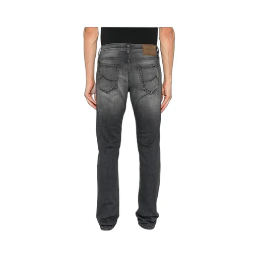 Belt-Loop Jeans