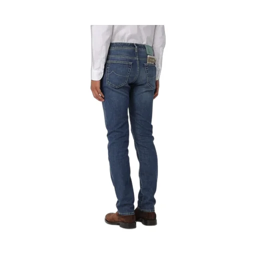 Belt-Loop Jeans