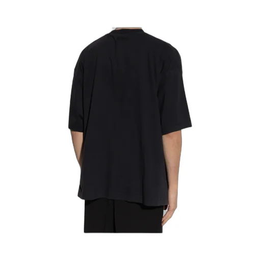 Short-Sleeved T-Shirt