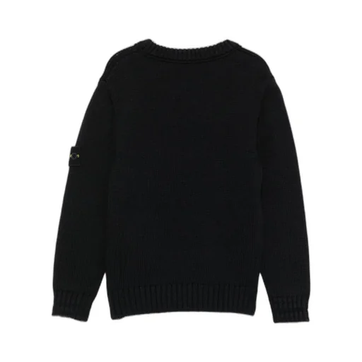 Long-Sleeved Pullover