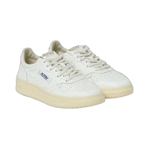 Medalist Low Leather Sneakers