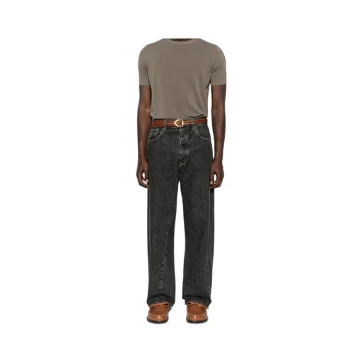 Wide-Leg Jeans