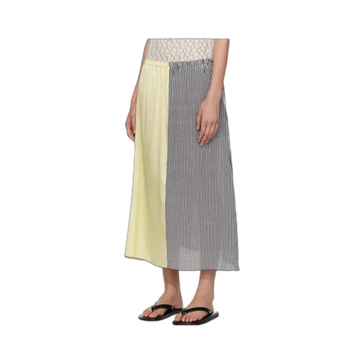 Vesa Skirt
