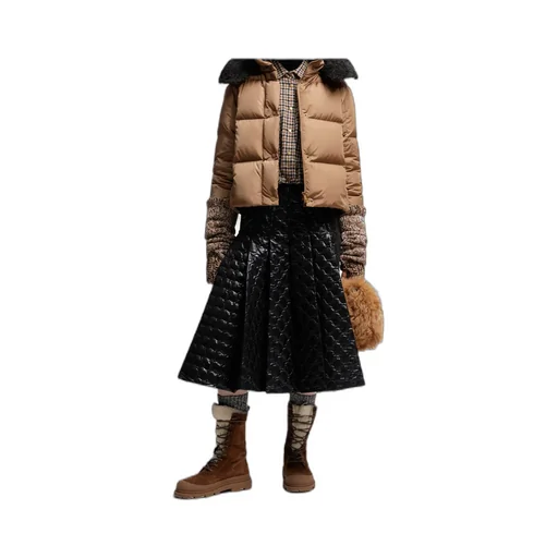 Castelnou Square-Quilted Hooded Short Down Jacket