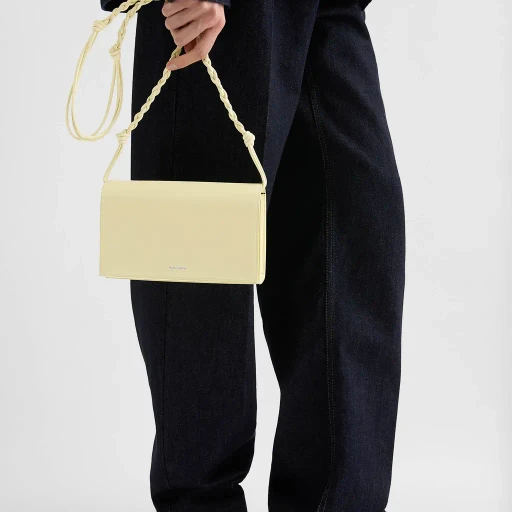 Tangle Wallet With Strap
