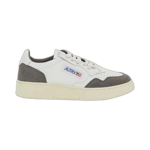 Medalist Low-Top Sneakers
