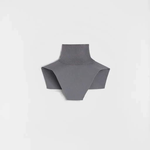 Technical High-Neck Plastron
