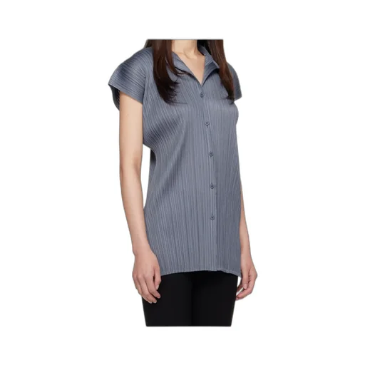 Short-Sleeved Shirt