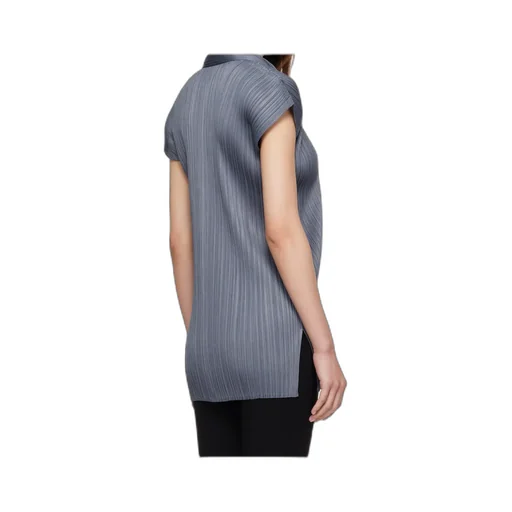 Short-Sleeved Shirt
