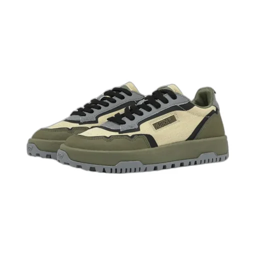 Wildpace Sneakers