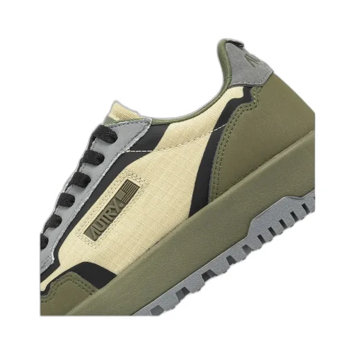Wildpace Sneakers