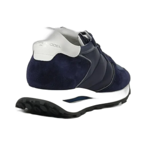 Lace-Up Casual Sneakers