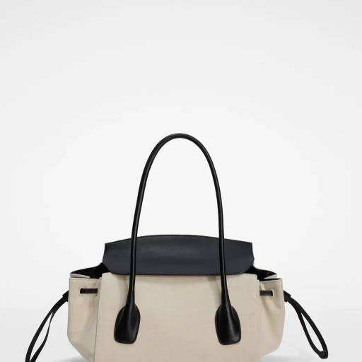 Voyage Small