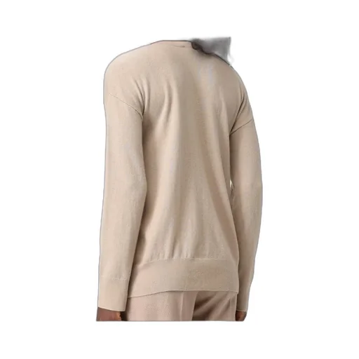 Long-Sleeved Knitted Shirt
