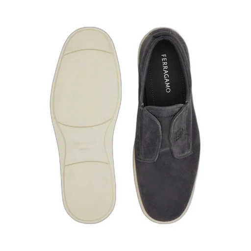 Slip-On Sneaker