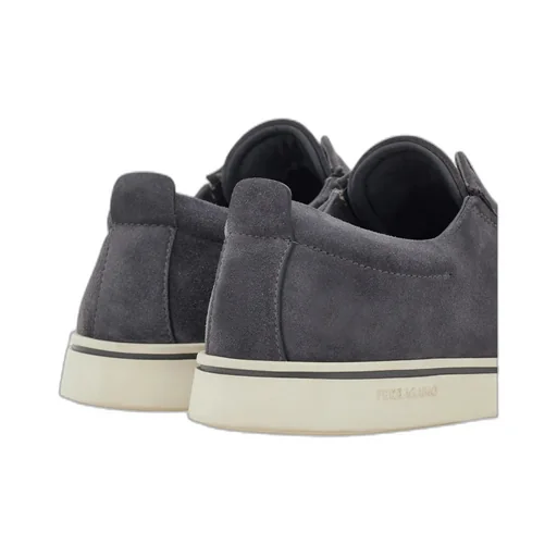Slip-On Sneaker