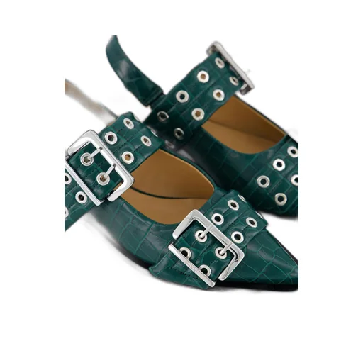 Double-Buckle Pointed Flat Pumps