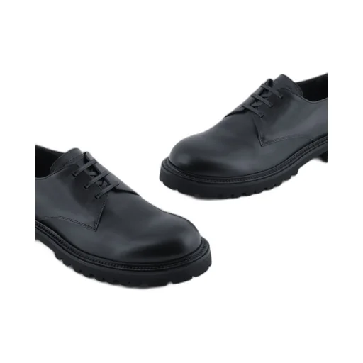 Giorgio Armani Logo Embossed Lace-Up Shoes