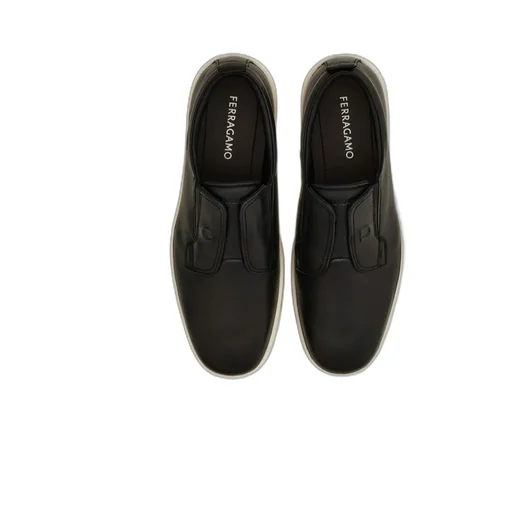Slip-On Sneaker