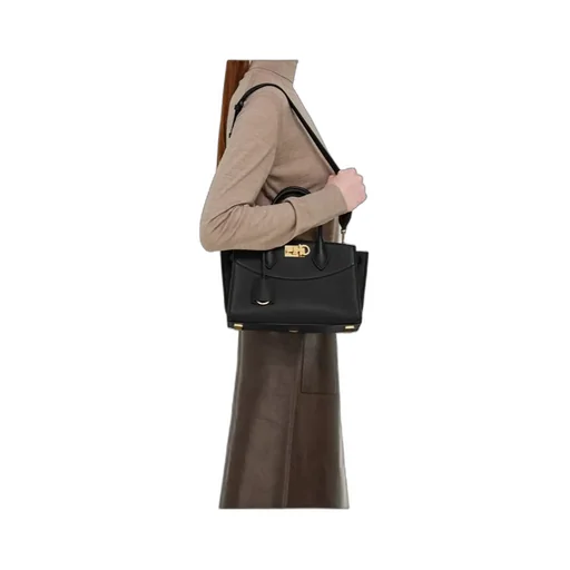 Ferragamo New Ferragamo Studio Medium Soft Bag