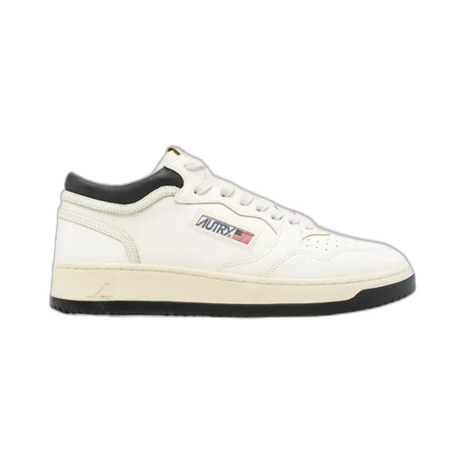 Medalist Sneakers