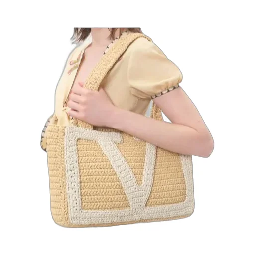 Valentino Garavani Viva Superstar Medium Shopping Bag In Raffia