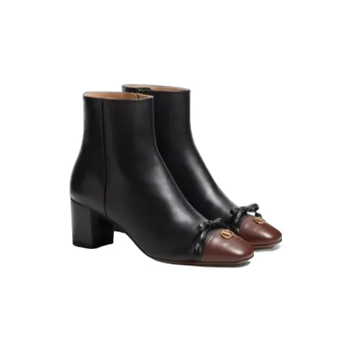 Valentino	Valet Du Roi Vlogo Signature Ankle Boots