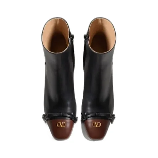 Valentino	Valet Du Roi Vlogo Signature Ankle Boots